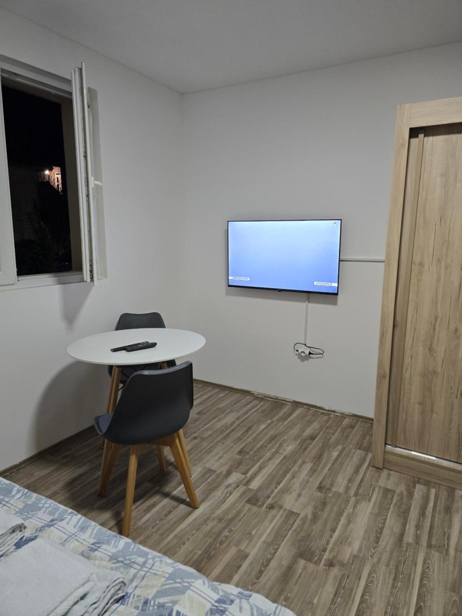 Apartman Tolosi Podgorica Exteriér fotografie